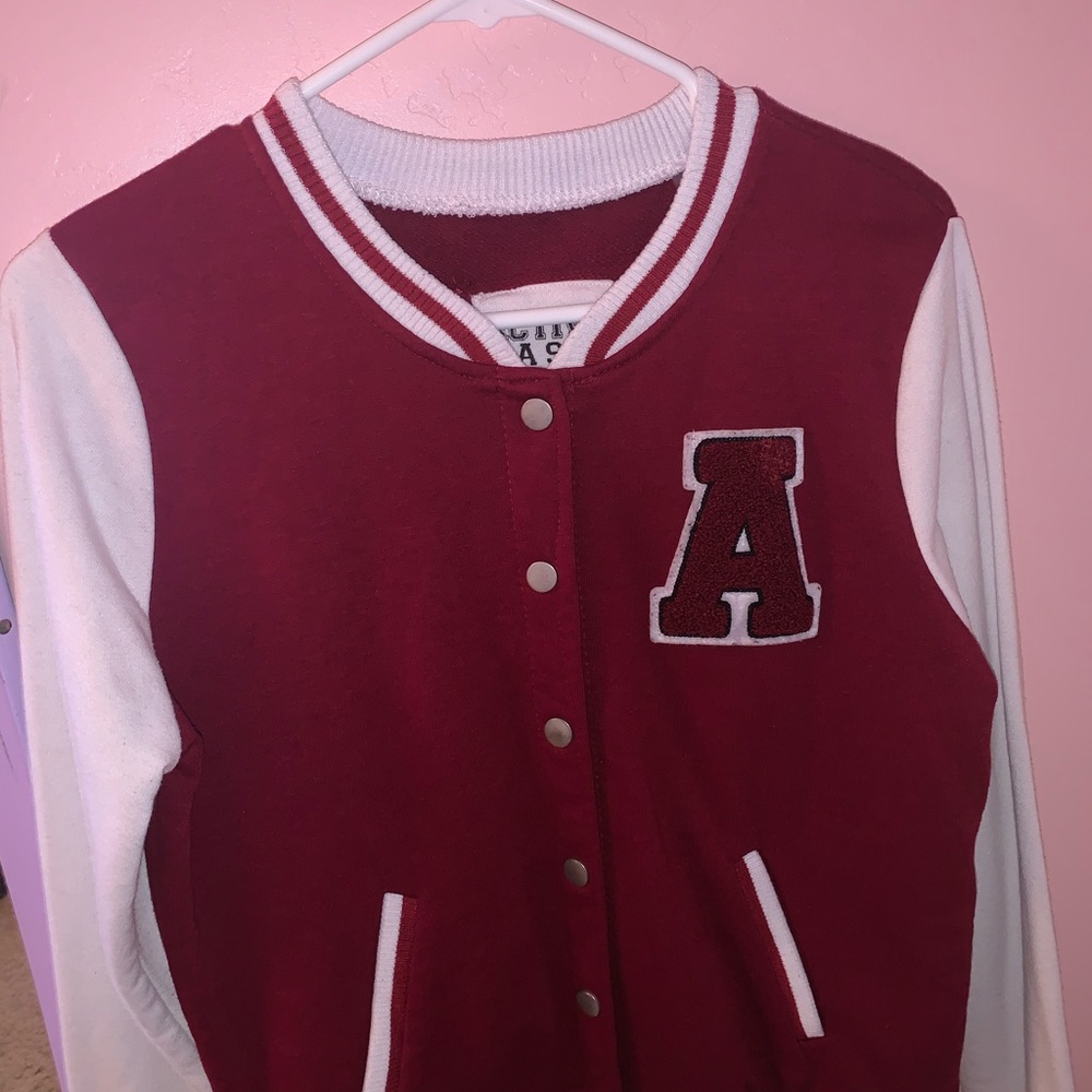 jacket - Picture 2 of 3